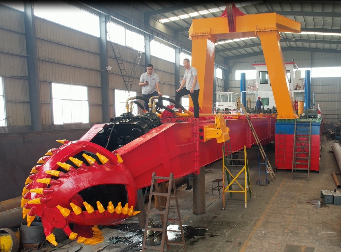 Diesel Powered Dredging Boat For Sale 7.5 Meter Dredger Vessel
