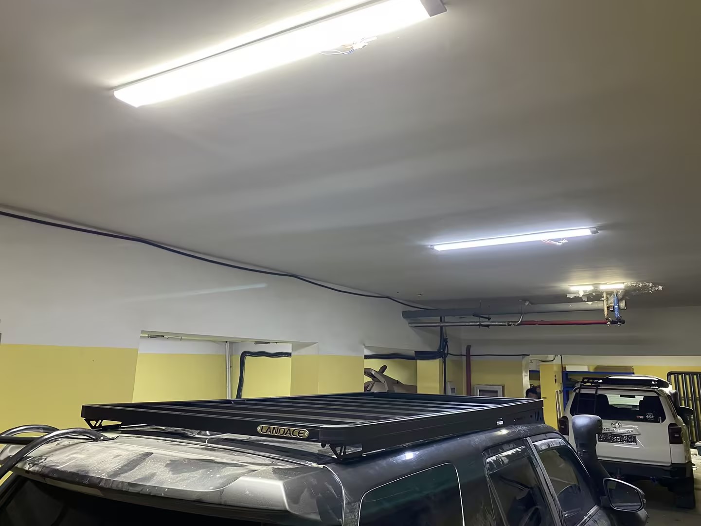 2265*1250 Heavy Duty Design Aluminum Alloy 4runner Roof Rail Rack with 200kg Load