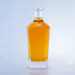 China 750ml Clear Varnish Liquor Glass Bottle For Unique Liquid Whisky Vodka Rum Tequila on sale