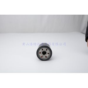 Customized 15208-W1111 Auto Oil Filter High Performance Screw On Oil Filter