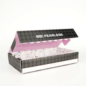 China Custom Logo Shipping Box With Zipper Strip Commerce Mailing Adhesive Tear Strip Open Postal Self Seal Mailer Box on sale