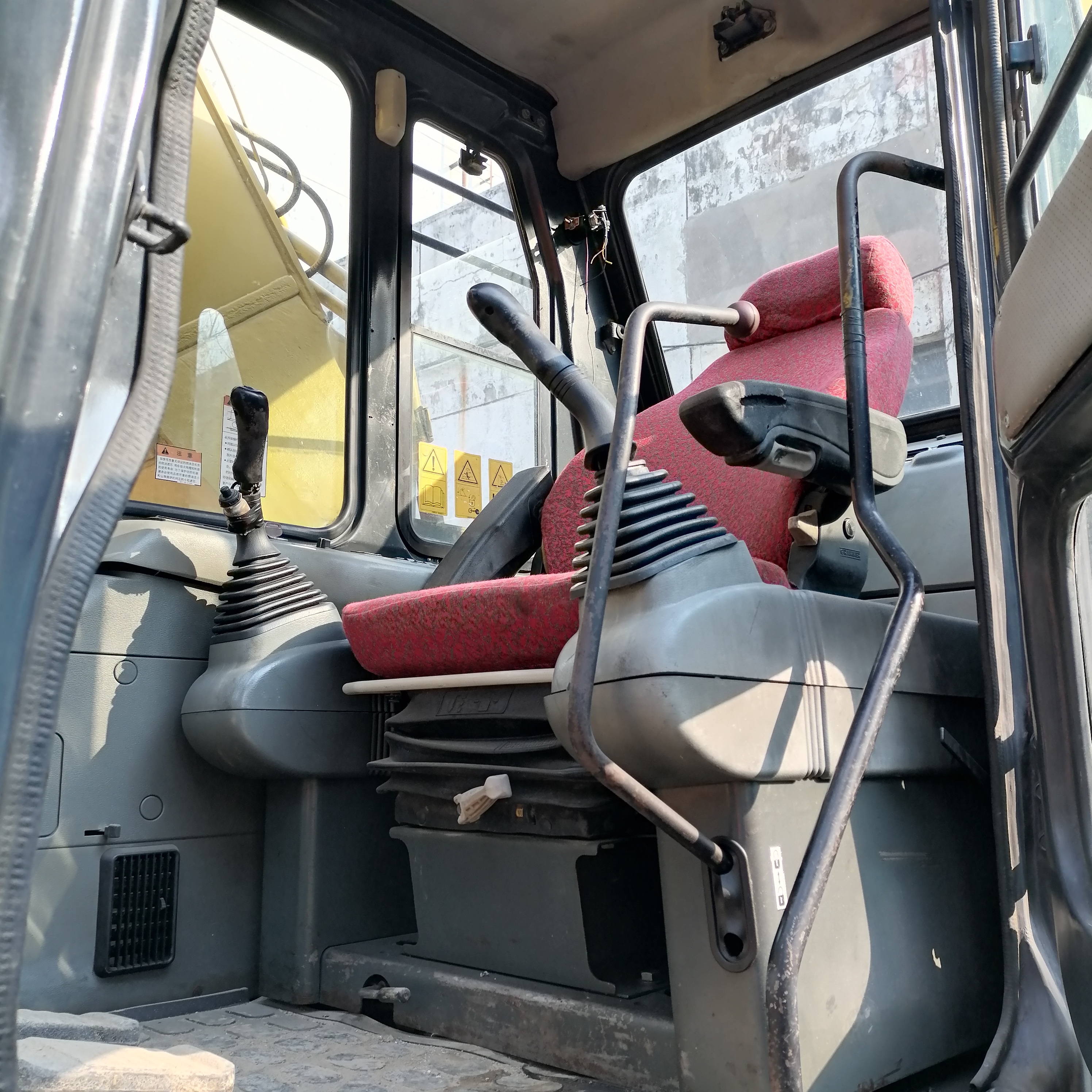 Used Komatsu PC200-6 Excavator 20 Ton Second Hand Crawler Excavator