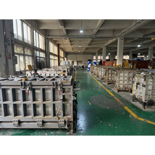 Commercial Refrigerator Display Cooler Foaming Mold Making Machine