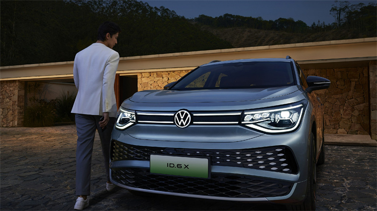 Volkswagen ID.4 ID.6 X Crozz Prime Pro Pure 2022 2023 5 Door 7 Seater SUV Cars