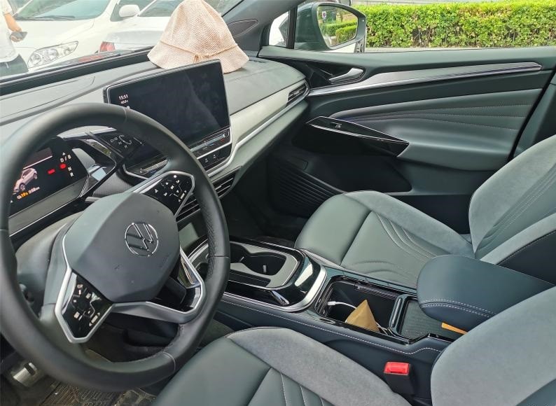 Luxury Compact Electric Vehicle 425km CLTC Large SUV EV 160km/h Volkswagen