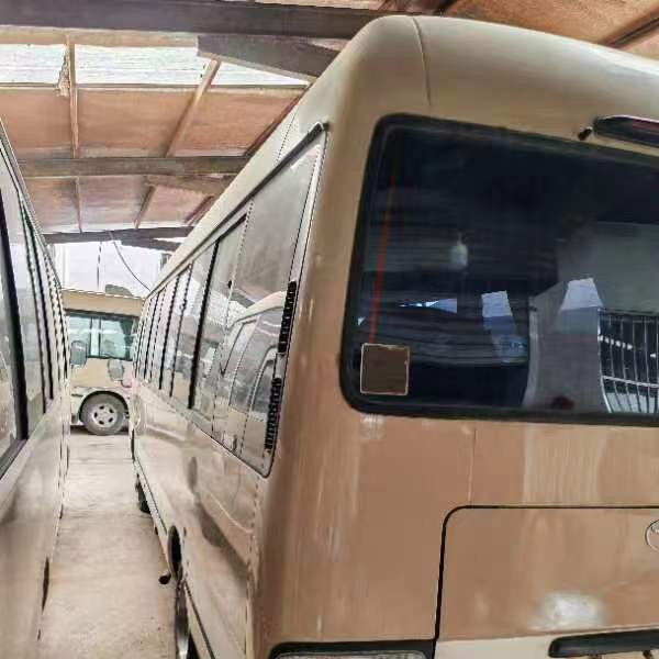 Secondhand 20 Seater Minibus Middle Toyota Coaster Bus