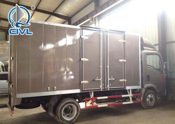 HOWO Light Duty Cargo Truck 5 ton Van Truck Commercial Long Distance Cargo Van Truck 4x2 Drive Wheel