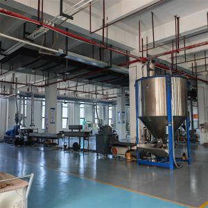 Quality Vertical Plastic Mixing Machine For Efficient Speed Mixing for sale