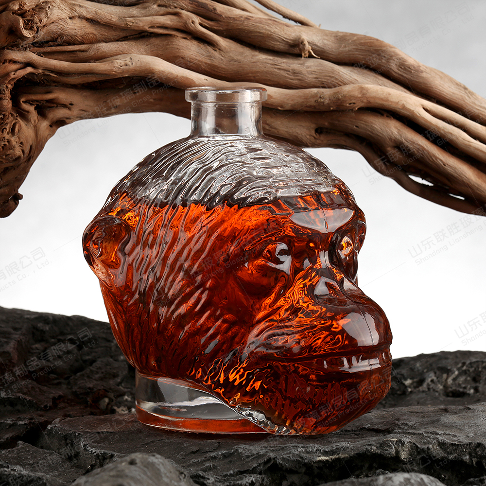 Clear 1000ml Large Size Ape Head Shape Vodka Glass Bottle for Beverage Packaging