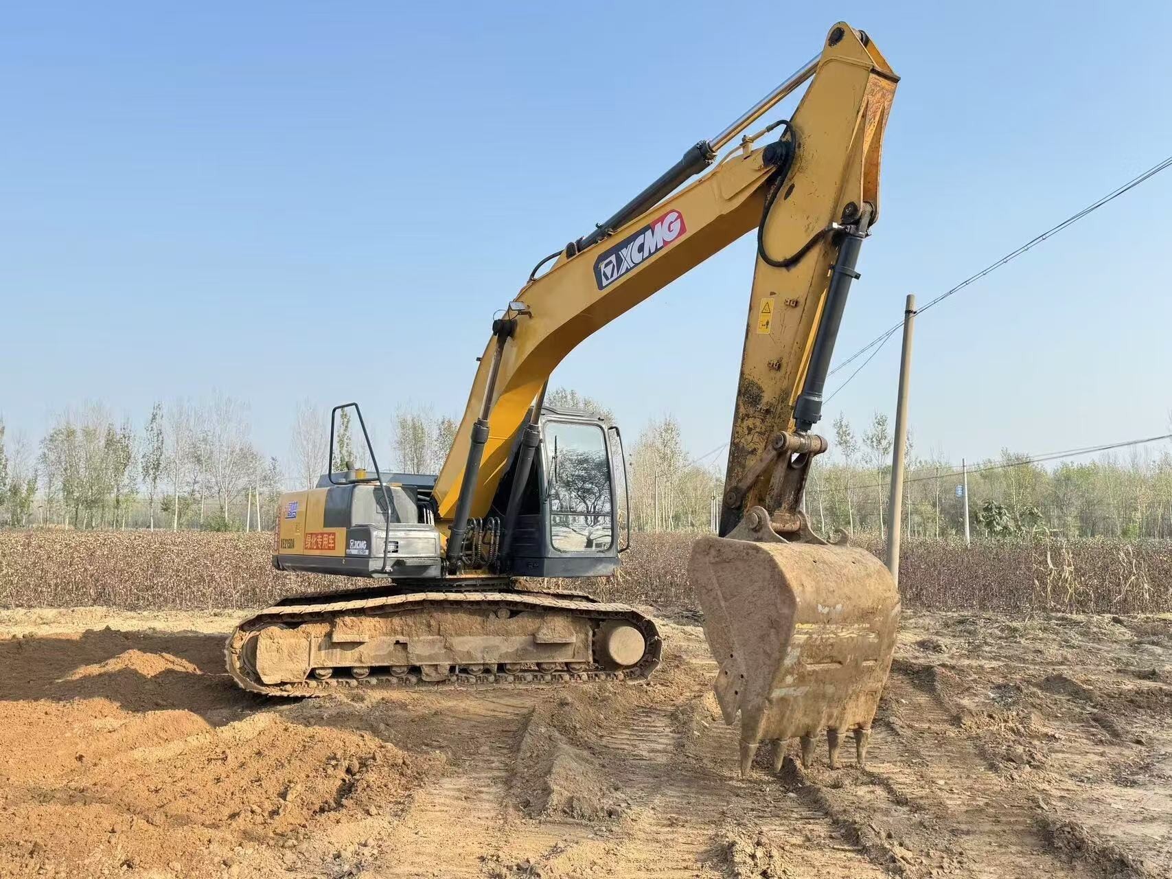 XE215DA Used XCMG Excavator Heavy Duty XCMG 20 Ton Excavator Energy Saving