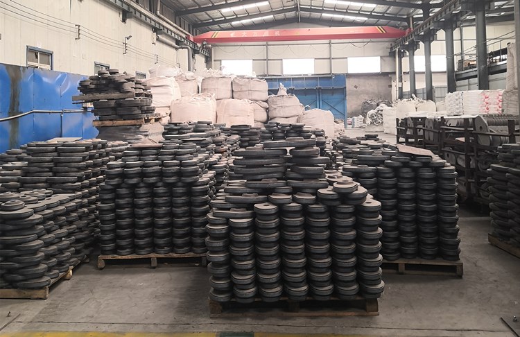 Efficiently Designed Ladle Brick Nozzle and Stopper Slide Gate for Steel Furnace