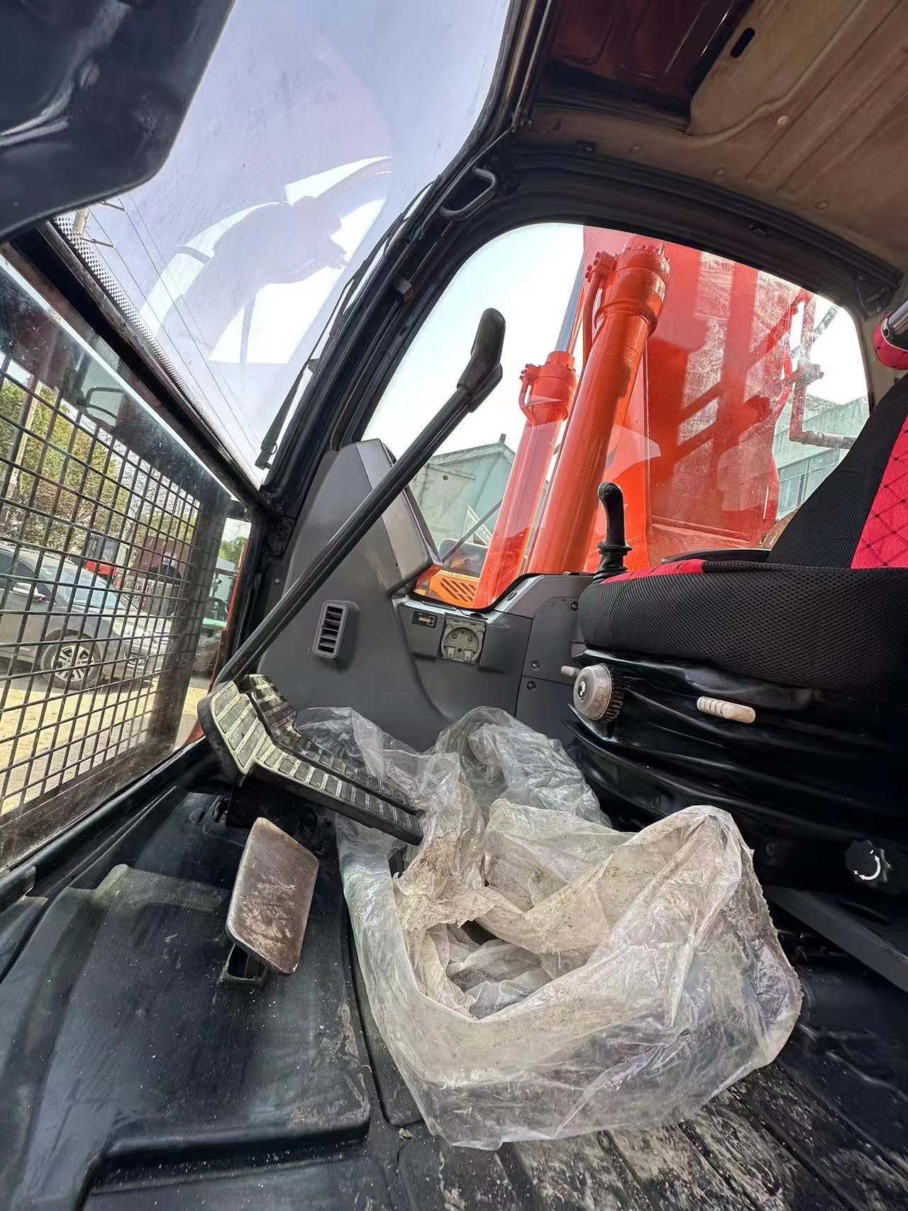 used excavator Doosan DX225LC digger used machinery 6 tons used original excavator second hand digger for sale