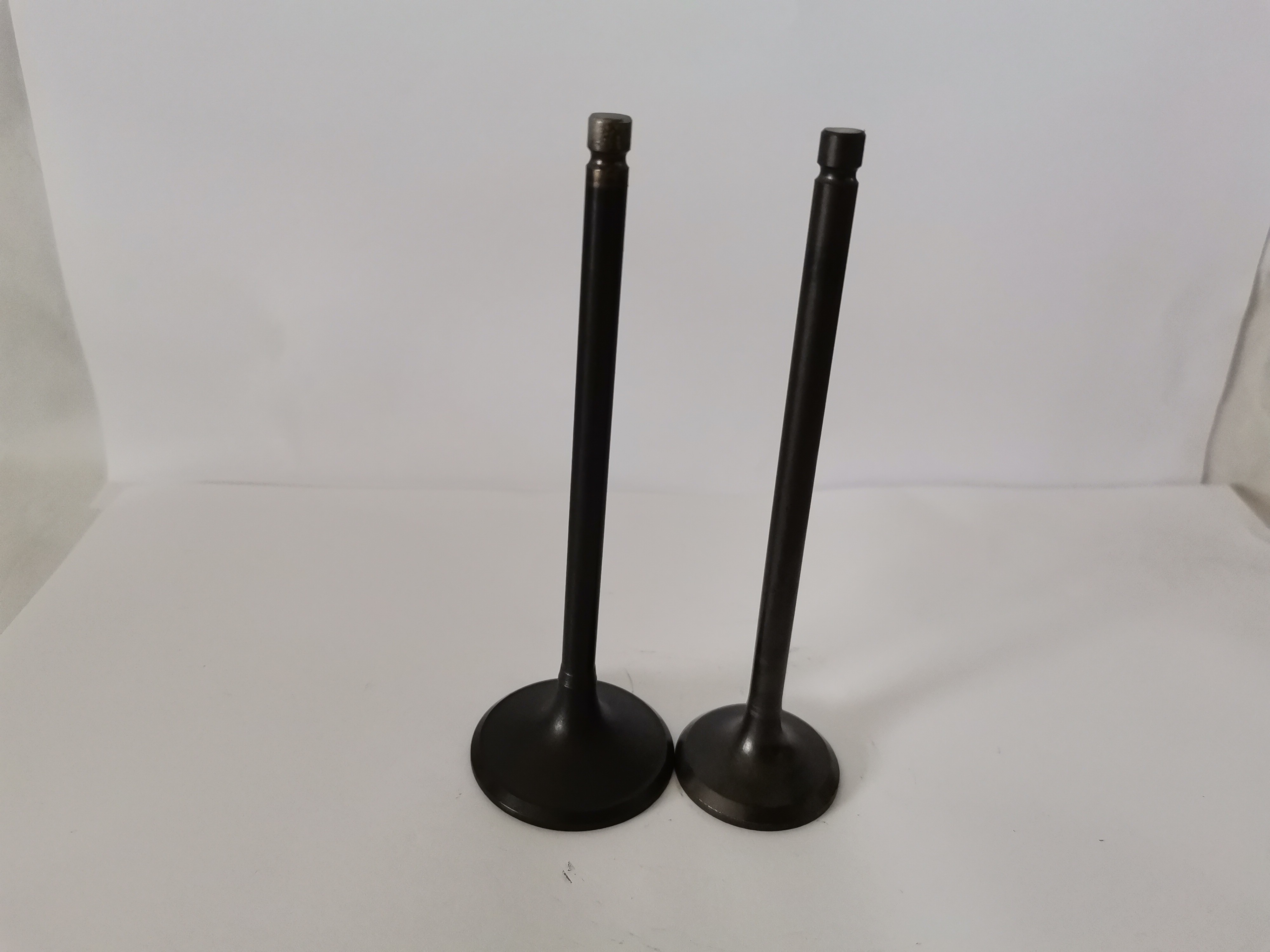 4210AX Car Engine Admission Valves For CITROEN C3 / PEUGEOT 208 1.5 8V