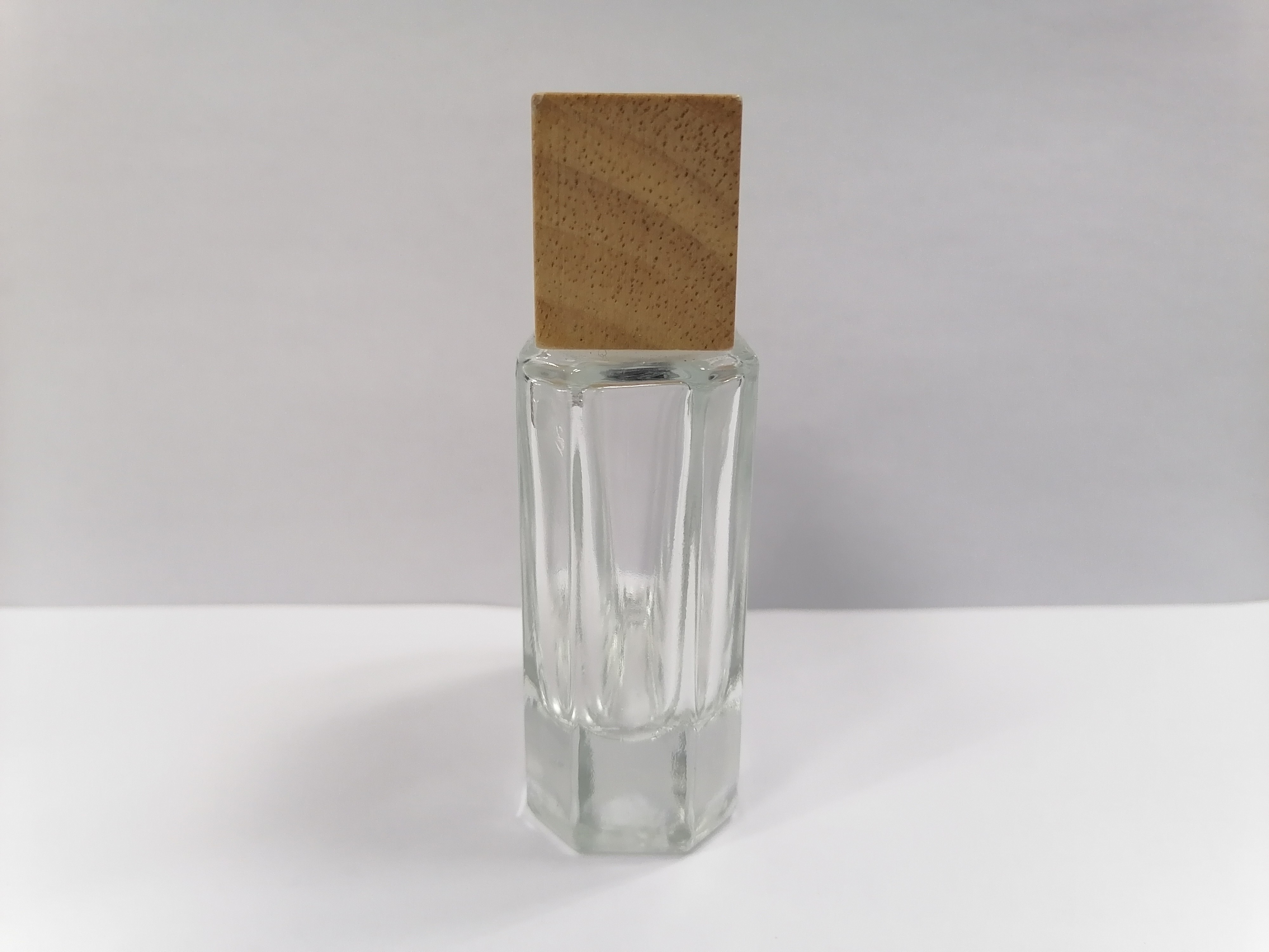 5g 30g 50g 100g Atomizer Spray Bottle With Wood Cap Eco Friendly