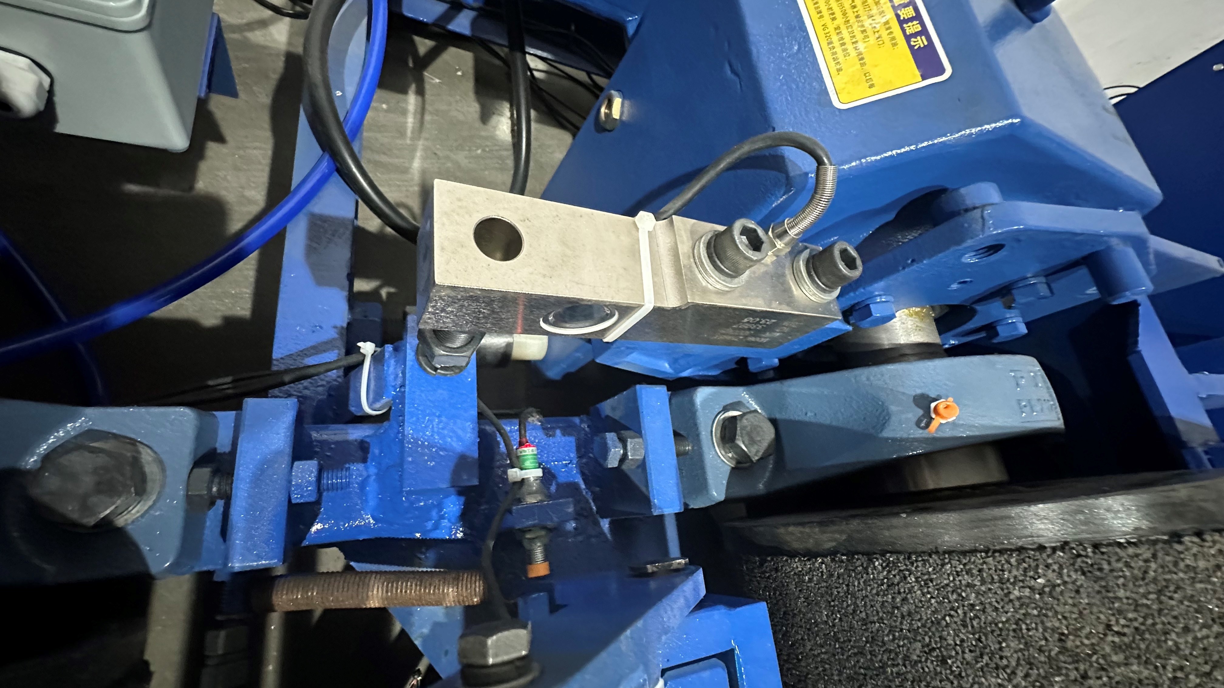 Roller Opposite Forces Type Roller Brake Tester Mobile Brake Tester With Axle Load CTFZ-15B Fitment 15T Vehicle