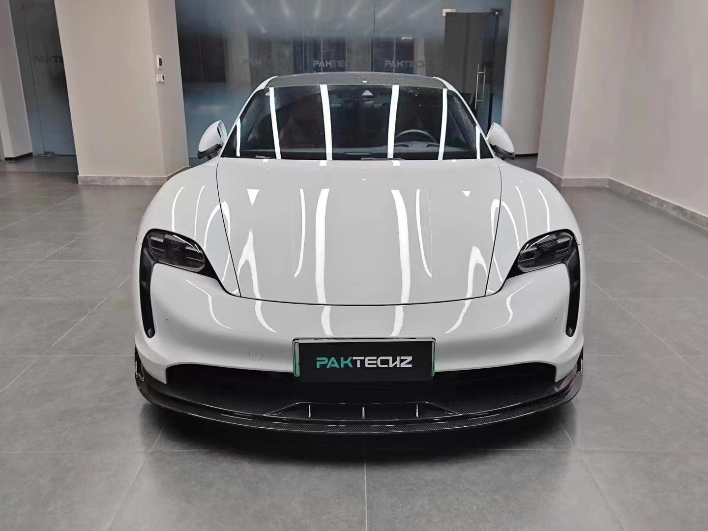 Dry Carbon Fiber Carbon Fibre Body Kit for Porsche Taycan Taycan Upgrade PAKTECHZ Style Front Shovel Diffuser Spoiler Body Kit