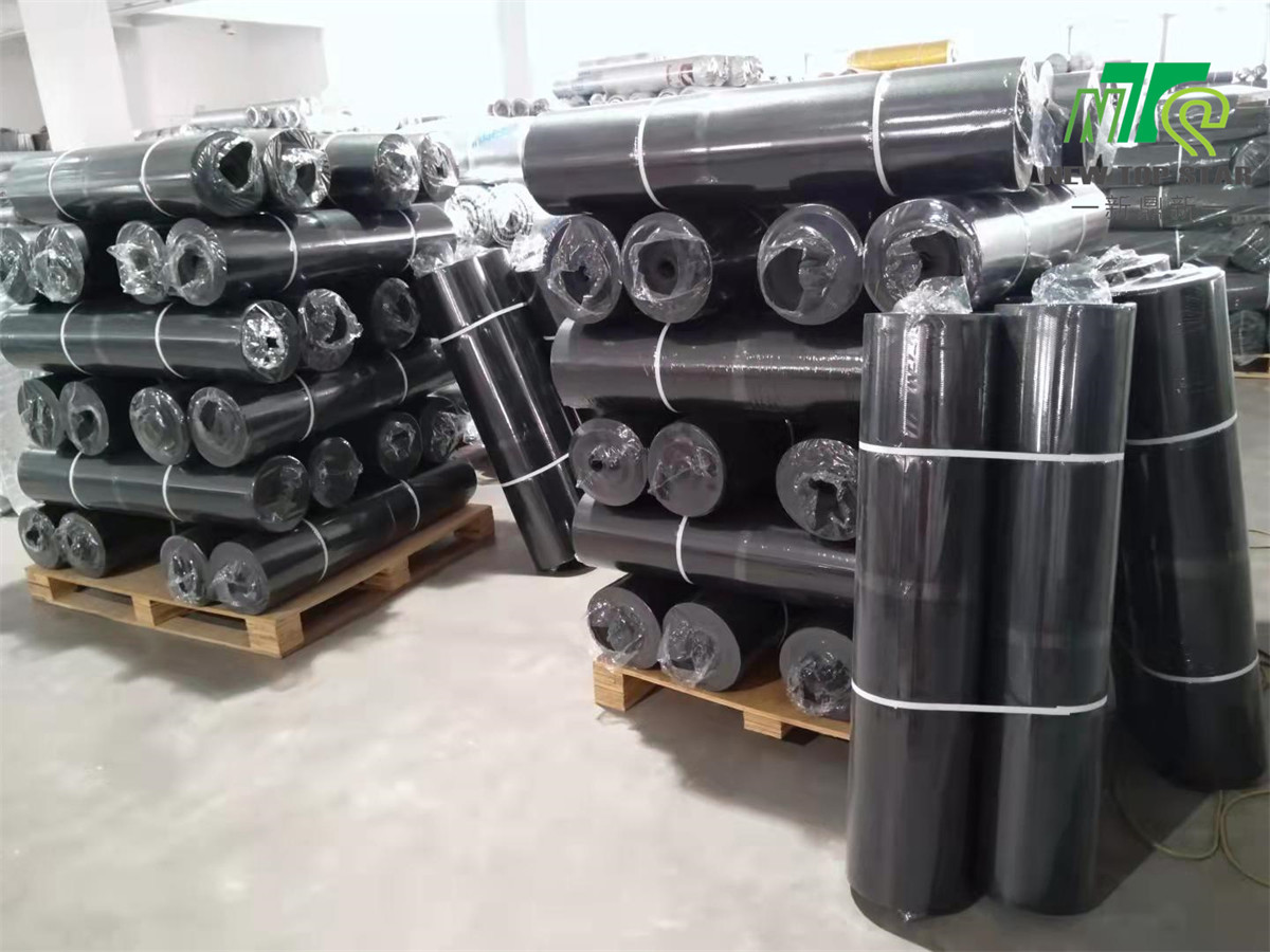 Black 9mm High Density Underlay Vinyl Roll Flooring Underlay 1.5mm 140 Kg/Cbm
