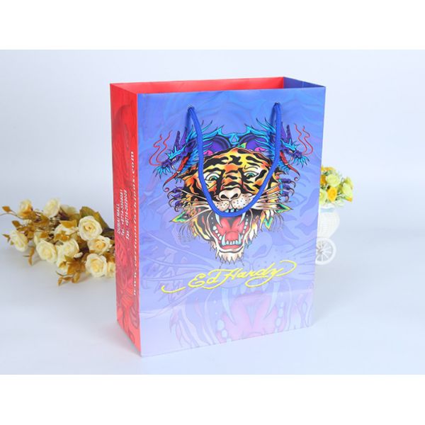 Manufacturers Professional Customized Gift Gift Bag Color Printed Packaging Paper Bag White Card Handbag Customized