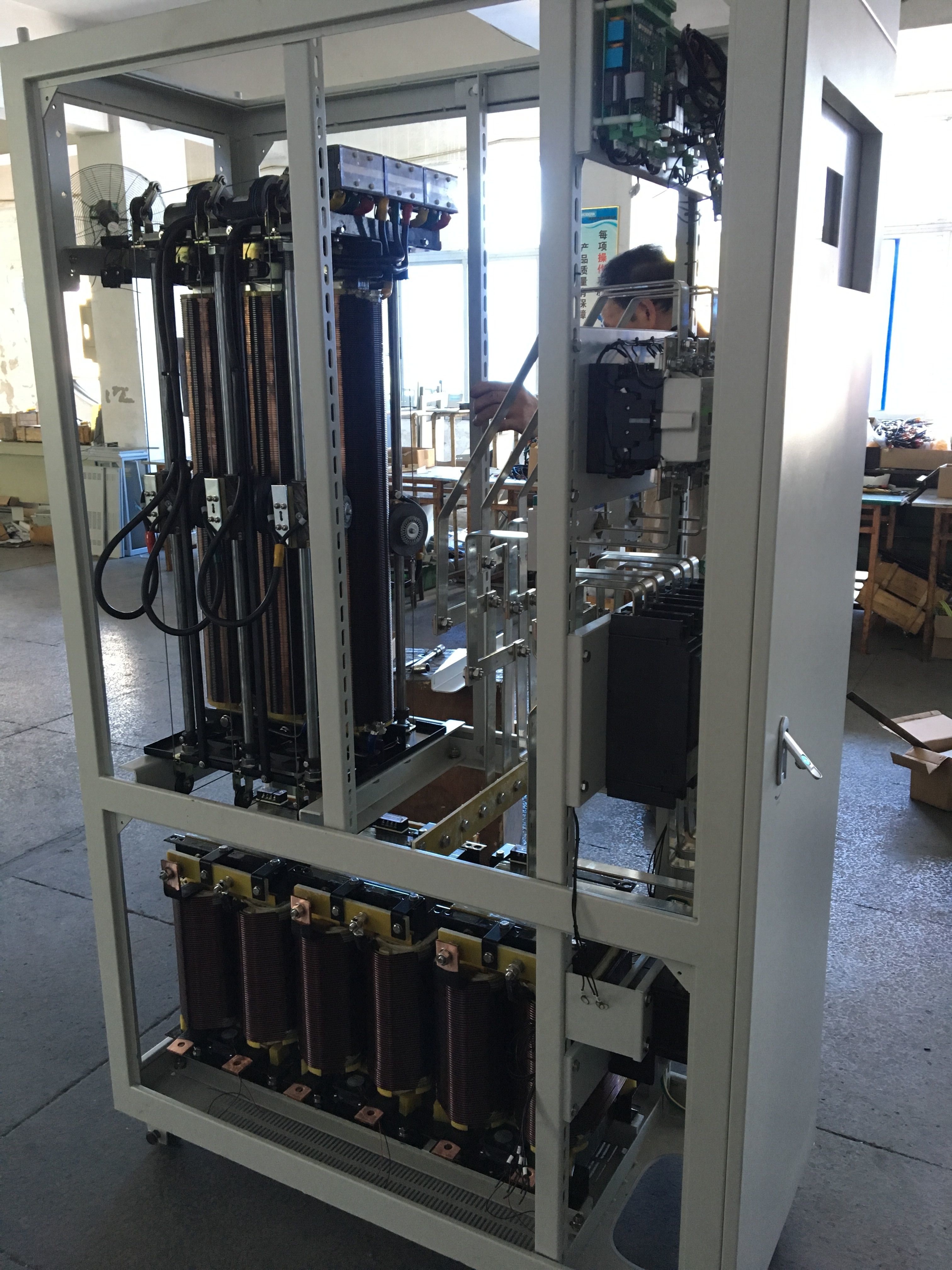 Three Phase 80kva Power IP20 Servo Controlled Voltage Stabilizer