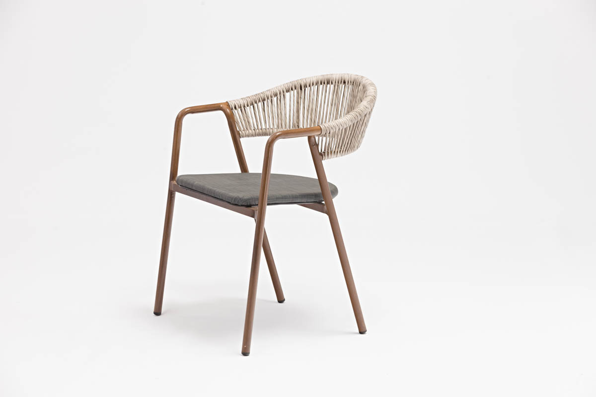 Aluminum Tube Frame Garden Outdoor Stackable Arm Chair Weather Resistant Rattan Chair for Cafe Restaurant
