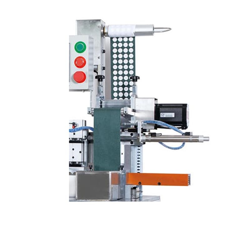 Automatic Sticker Labeling Machine , 18650 21700 50100 Lithium Battery Machine