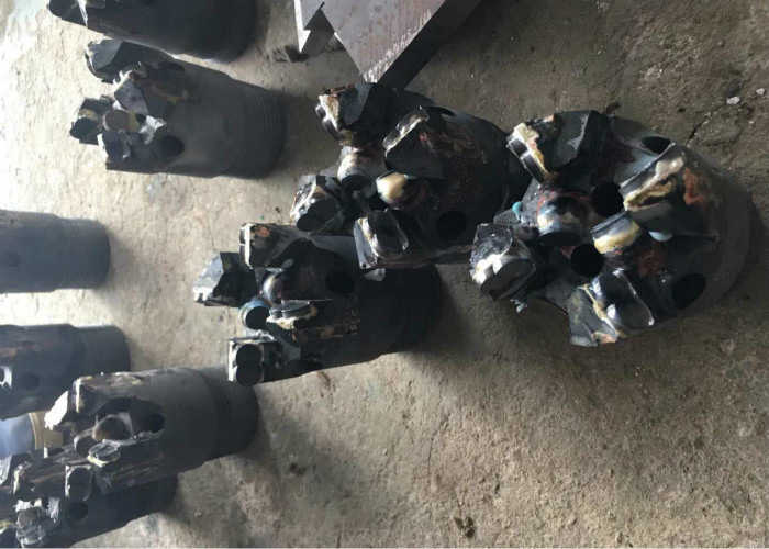Hydraulic System 8 3/4 Inch PDC Core Bits