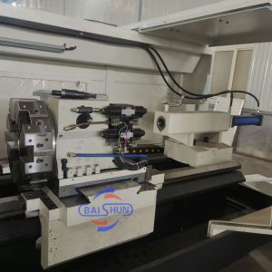 Quality QK1332 CNC Pipe Threading Lathe 800mm Swing 320mm Threading for sale