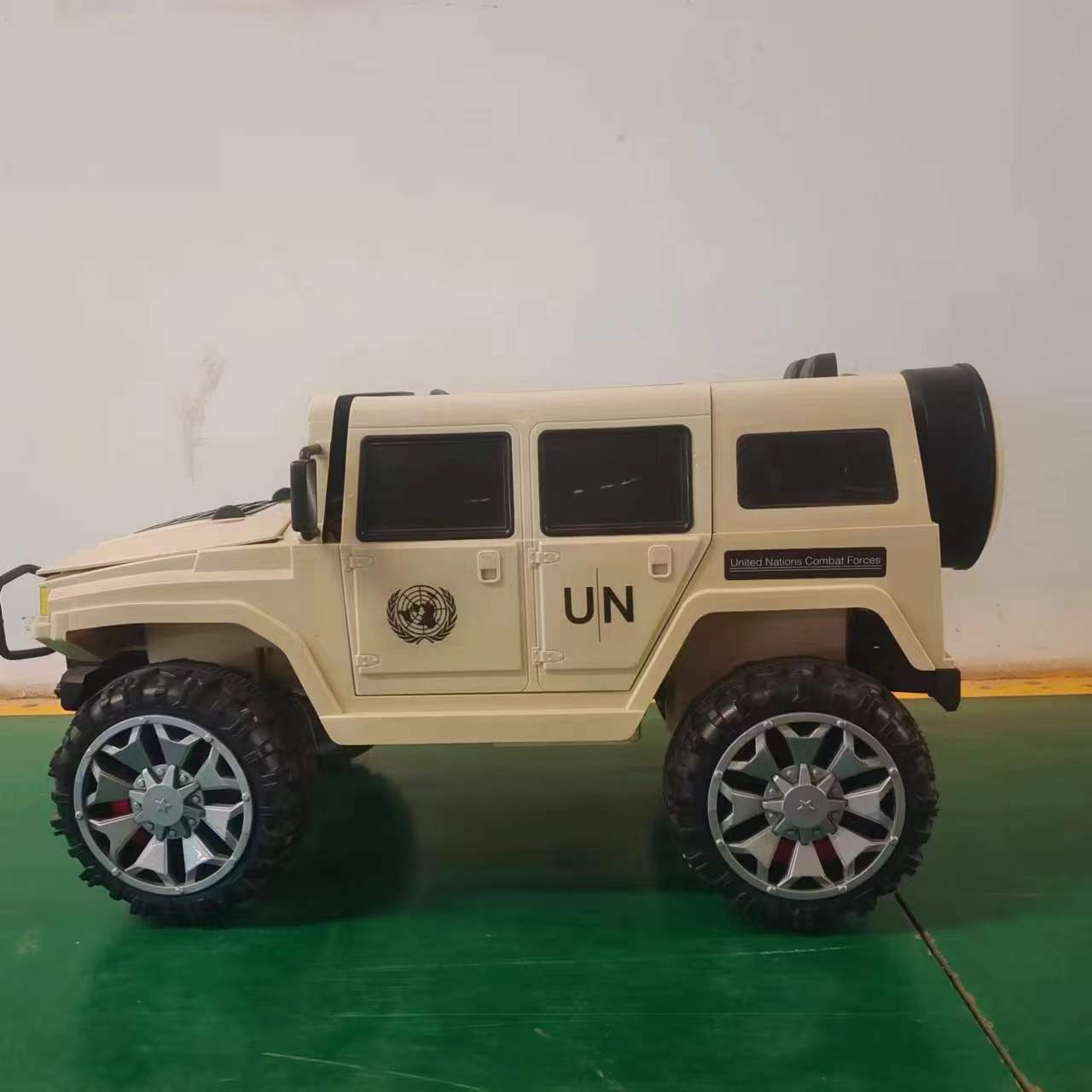 2023 Supply Battery Remote Control Ride On Toy for Kids Unisex Style and Gender