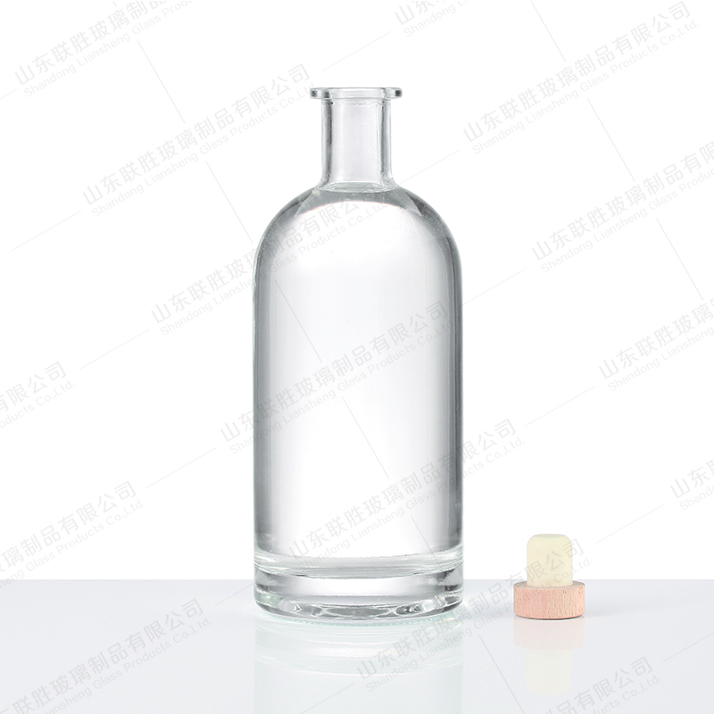 Decal Surface Handling 750ML 500ML Clear Spirit Glass Bottle for Vodka OEM/ODM Acceptable