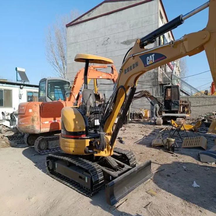 New Arrival Used Cat 303 Mini Excavator 3 Ton Small Machien for Garden