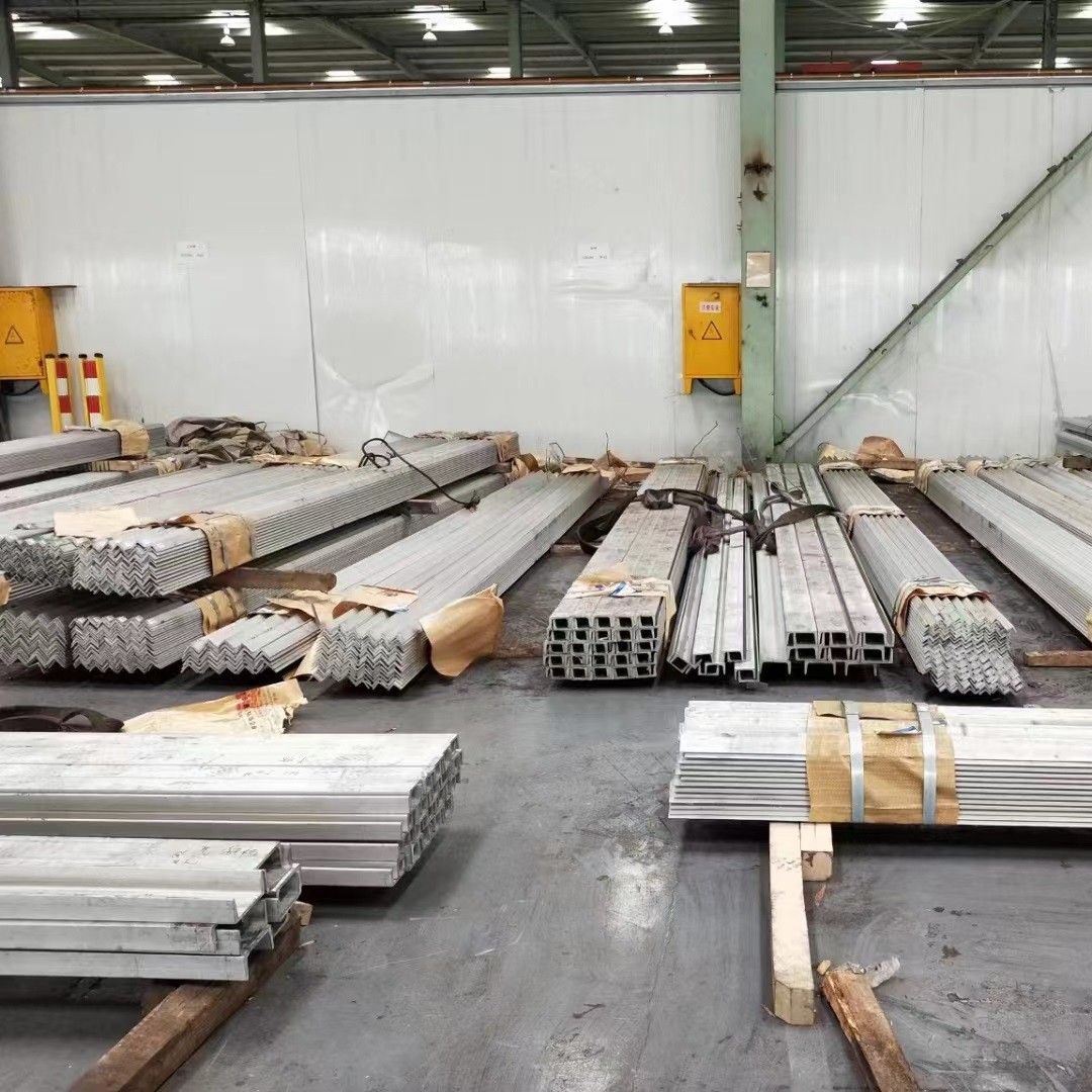 JIS Equal 304 Stainless Steel Angle Bar 30*3 - 120*12 With 6m Length