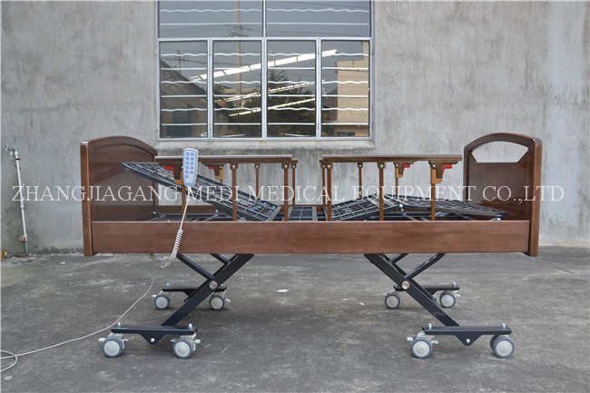 Dual - regress Function Ultra Low Beds , Home Care Beds For Nursing Home