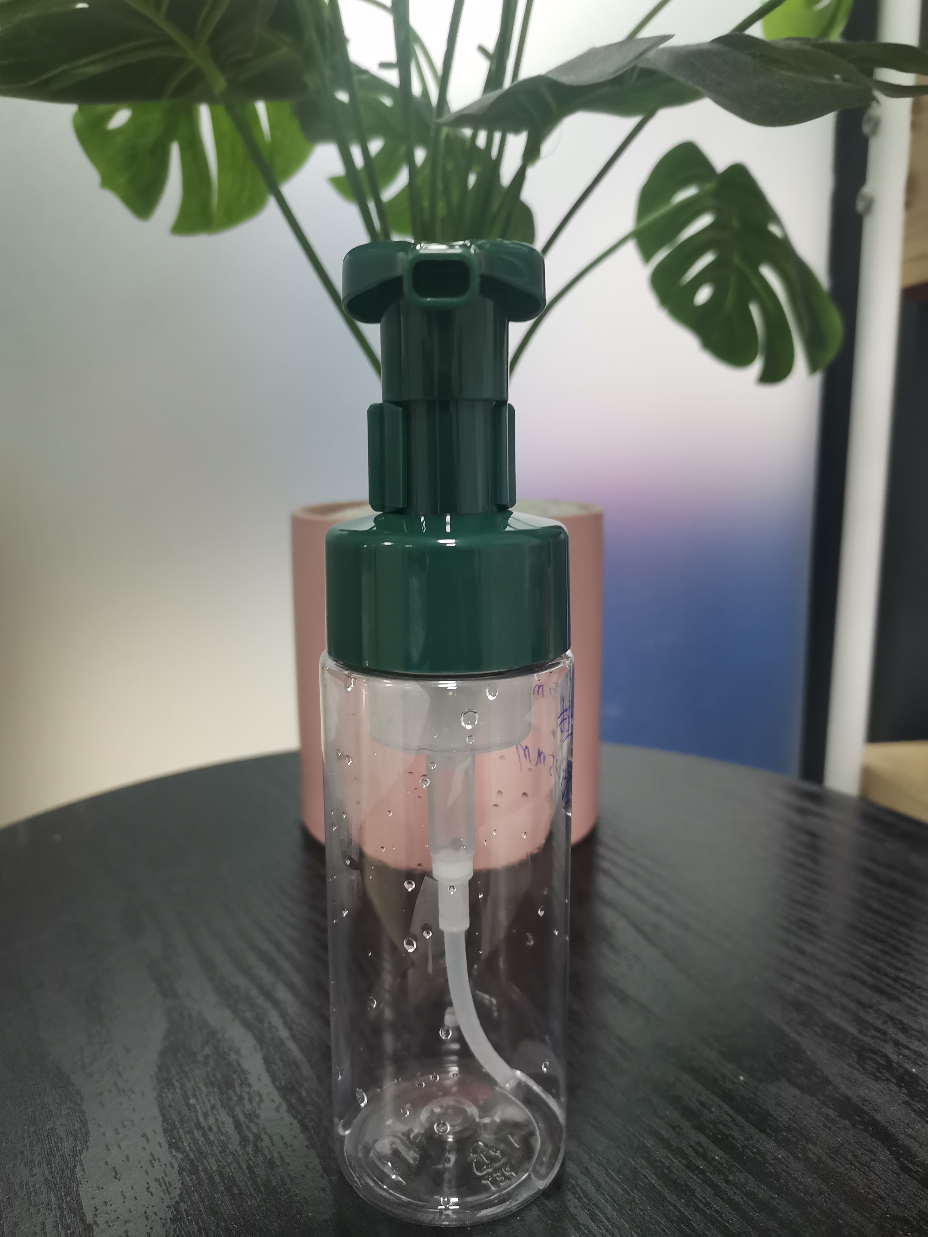 Custom Plastic Cleanser Bottle With Lotion Pump And Screw Closure 50ml,100ml,150ml,200ml,300ml bottle