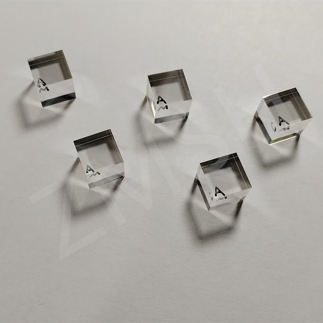 10x10x10mmt Transparent SiC Optical Lens 4H-SEMI Hardness 9.0 Customzied Shape