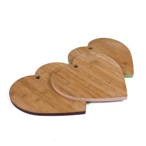 Quality Food Grade Heart Shaped Cutting Board Bamboo Kitchen Chop Board for sale