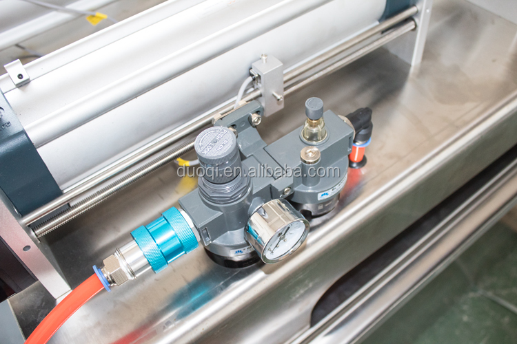 DUOQI G4WTD Semi Matic Filling Machine for Honey Juice Detergent Oil 4 Head Nozzles 110V