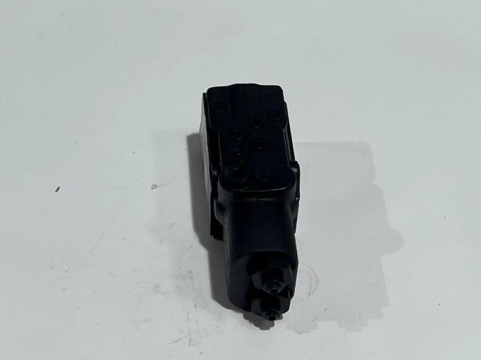 Smart P2075083602N Relief Valve Sany Reach Stacker Parts High Precision
