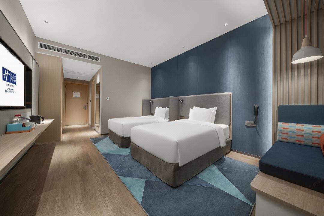 Hotel Guest Room Furniture for Comfortable and Contemporary Hotel Accommodations