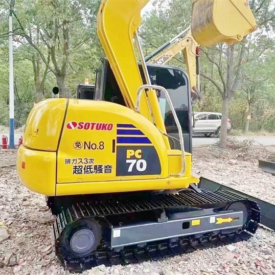 Komatsu PC 70-8 Excavator Sale Original Hydraulic Valve and Japan Engine Wiring Design