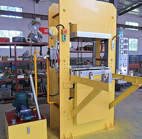 Rubber Vulcanizing Machine