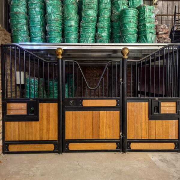 Quick Build Temporary Horse Stalls With Sturdy Galvanized Posts Horses Stable