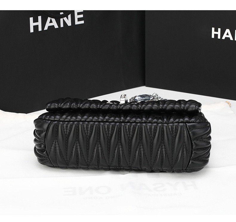 OEM/ODM Fashion Shoulder Bag Mini Crossbody Bag Chain Diamond Female Handbags Sheepskin Casual Ladies Bags