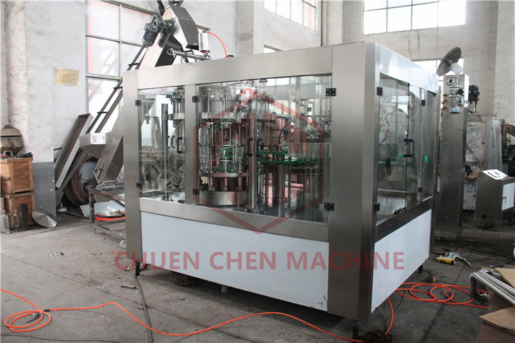 PLC Carbonated Drink Filling Machine Balanced Pressure Automatic Bottle Filling Machine
