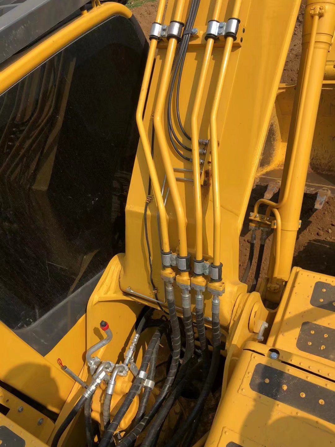 Komatsu PC200-8 Excavator 20 Ton Crawler Excavator with Maximum Digging Depth of 6620 mm