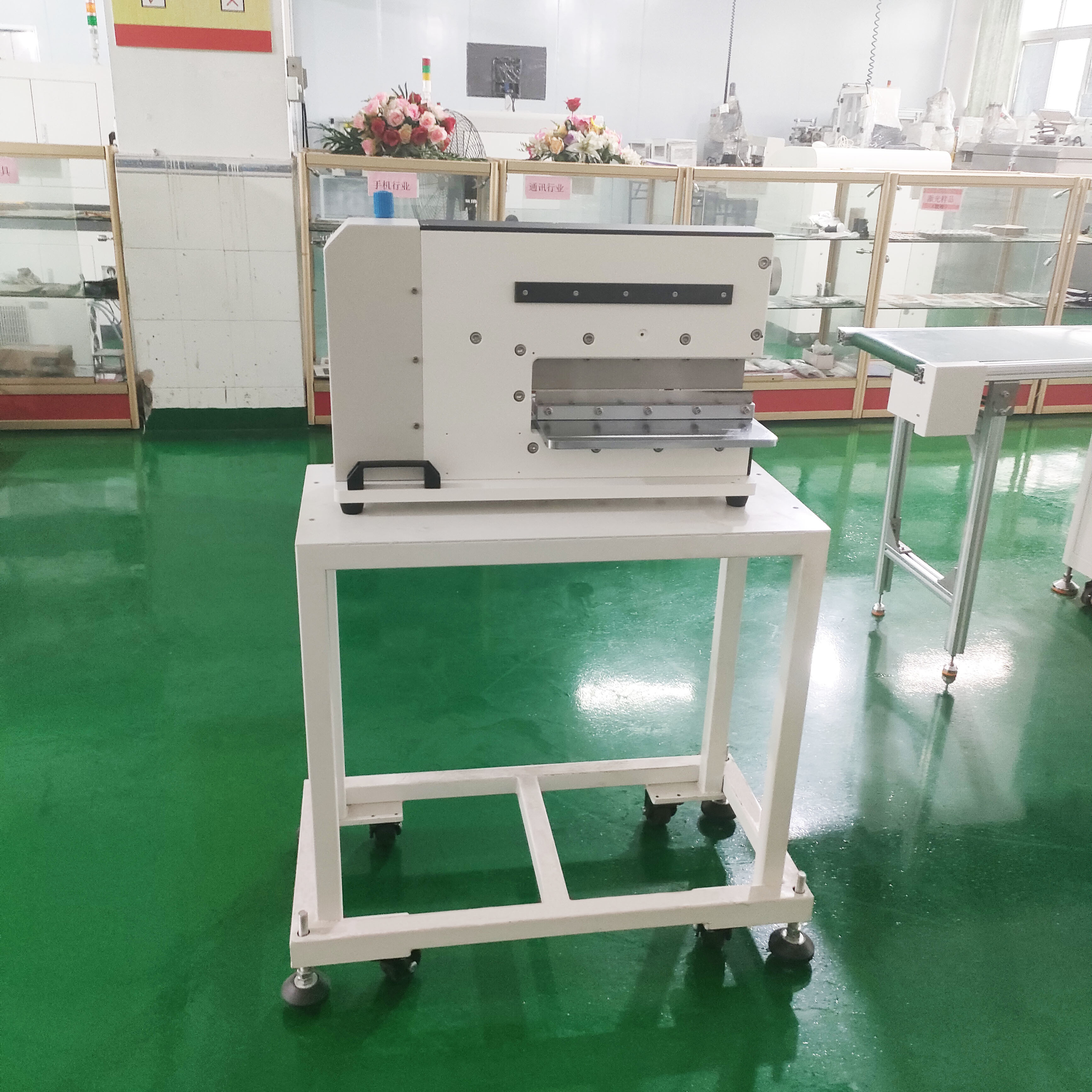 220-330V Electronics PCB Separator Machine Laser LED Strip Cutting
