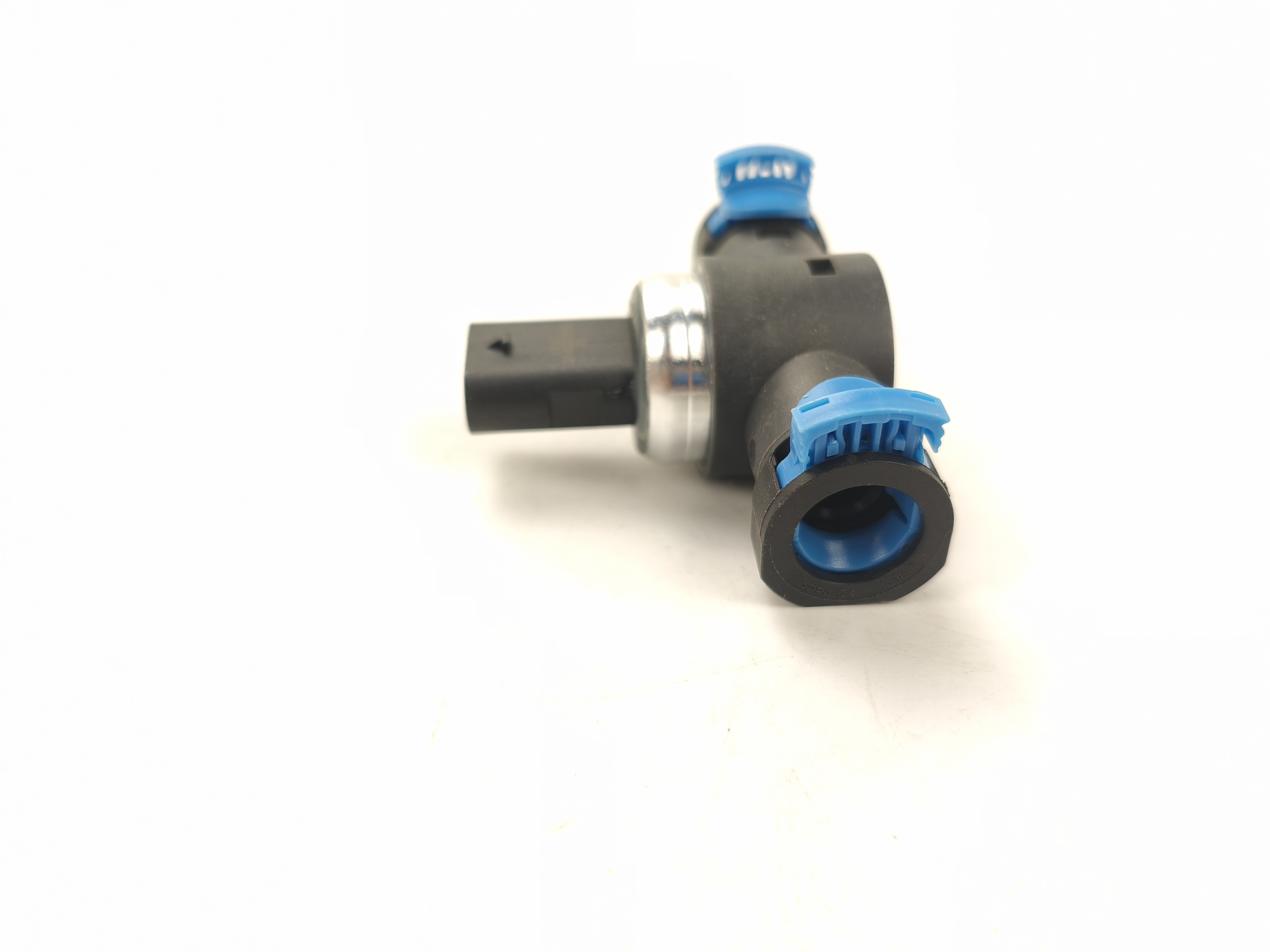 OE 31432653 Fuel Pressure Sensor For Volvo 14-19 S60 S80 V60 V90 XC40 XC60 XC70 XC90