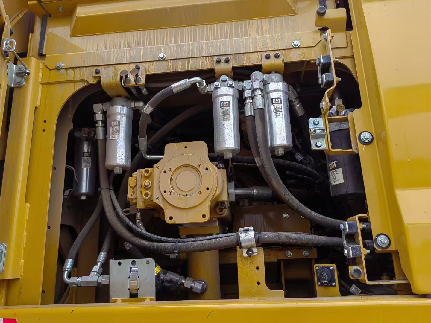 Produced In Japan Used CAT374D Excavator Ready From China