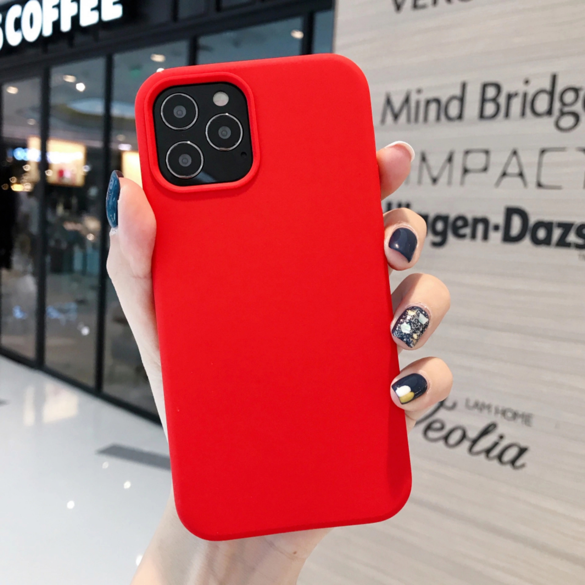 The Latest 2023 Dustproof Silicone Phone Case for iPhone 14 Pro Max Customized Color