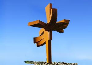 Quality Cross Shape Corten Steel Garden Sculpture For Landscape Rusty Oxide Finishing for sale