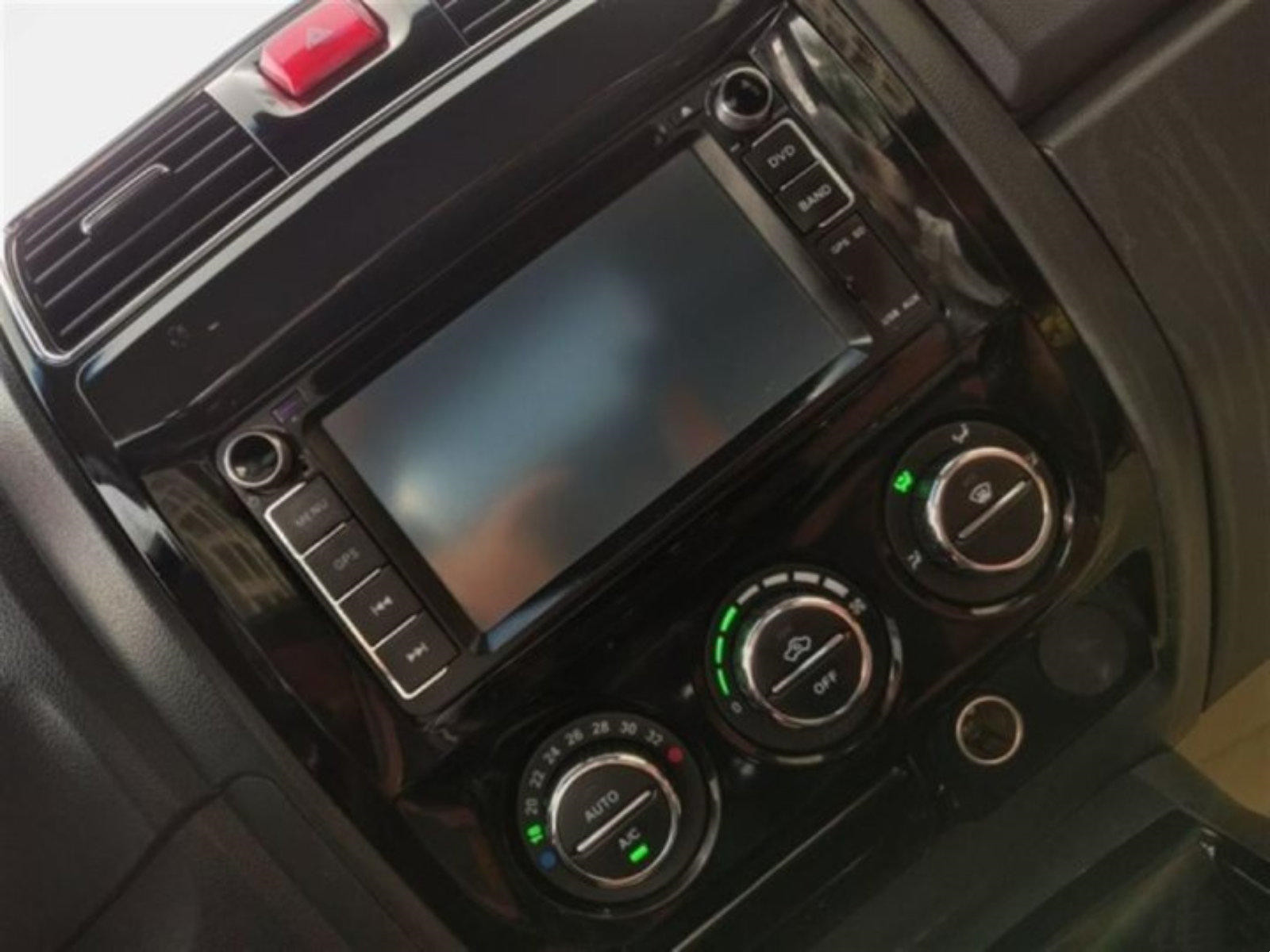 Changcheng Pickup Diesel Engine 2.0T Luxury EU Vehiculos Version GW4D20B 6MT China Pickup Truck For Sale